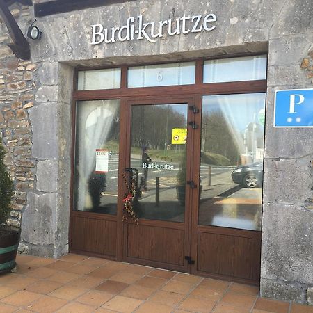 Burdi -Kurutze Pension Urquiola ภายนอก รูปภาพ